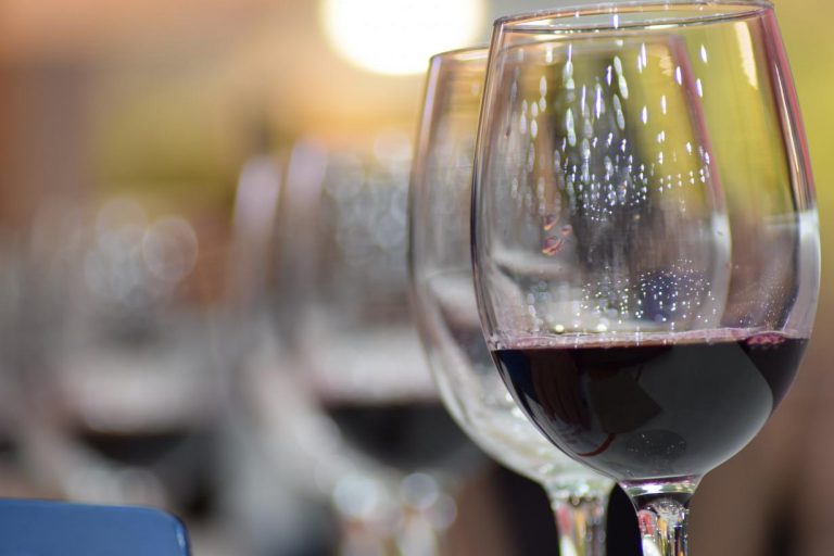 Historias con vino, la nueva campaña de la Interprofesional del Vino que brinda por los momentos cotidianos