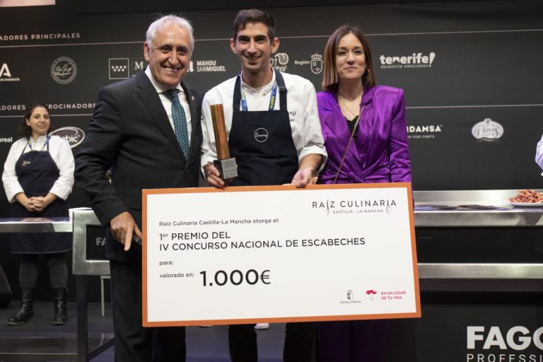 Víctor Infantes del restaurante Ancestral de Illescas prepara el mejor escabeche de España