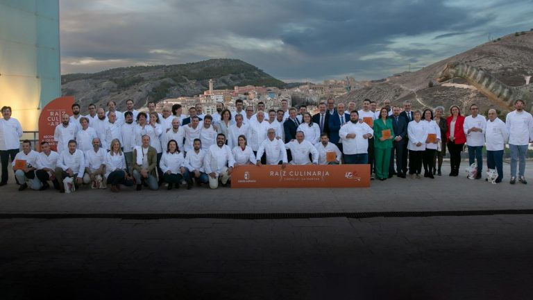 <strong>El Gobierno regional reconoce a los 82 embajadores de “Raíz Culinaria”</strong>