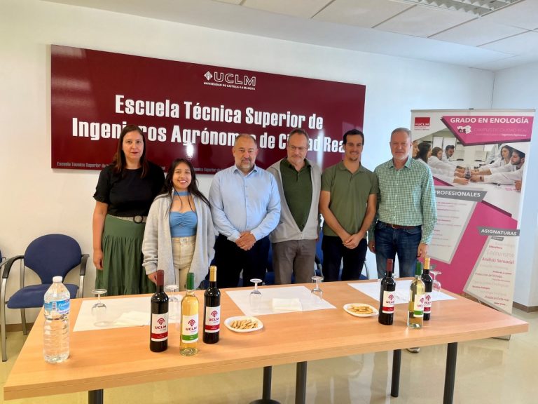La bodega experimental de Agrónomos presenta los primeros vinos elaborados en la UCLM 