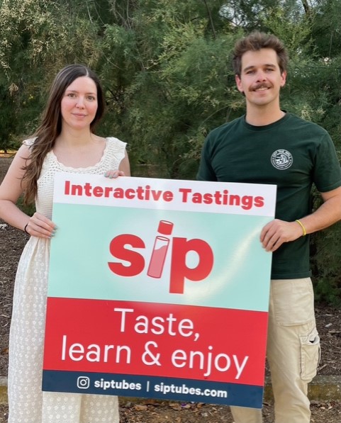 Sip, una empresa que enseña sobre vino con catas interactivas.