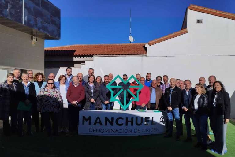 La Denominación de Origen Manchuela celebra un encuentro con alcaldes de la comarca