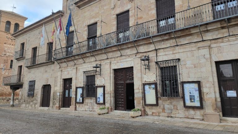 El Ayuntamiento de Almagro  adecenta los edificios históricos municipales