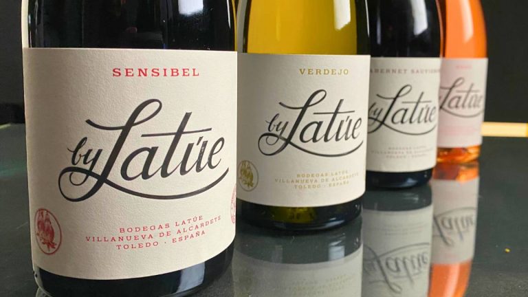 Bodegas Latúe anuncia el lanzamiento del exclusivo formato magnum para su vino «By Latúe»