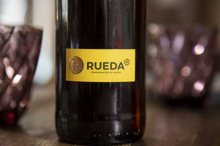 La UE amplía la utilización de “vino generoso” a varias denominaciones andaluzas y a la DO Rueda