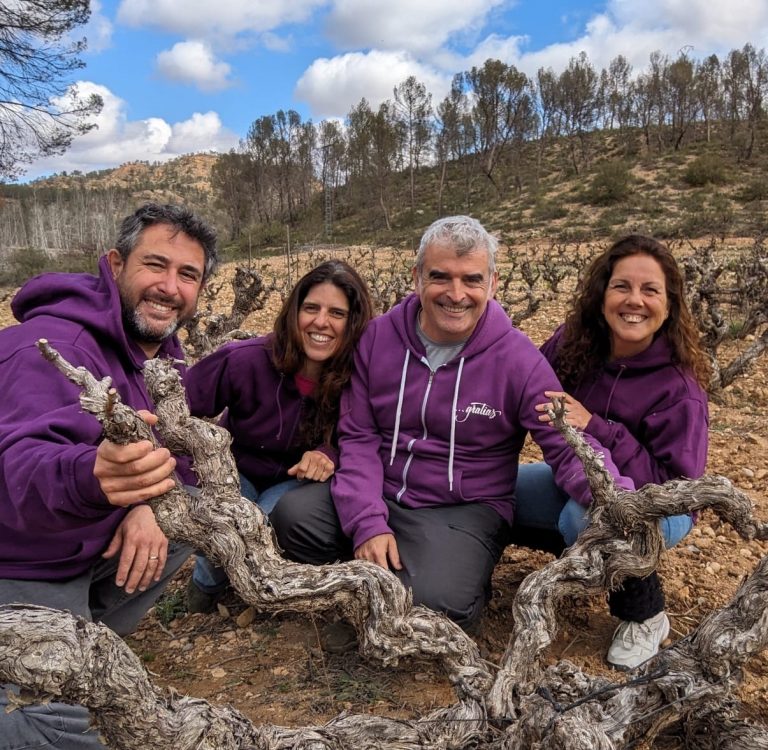 Bodegas Gratias inicia una nueva campaña para salvar la variedad de uva tardana