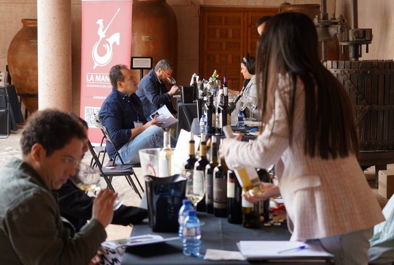 DO La Mancha invita a ocho importadores mexicanos a conocer sus vinos