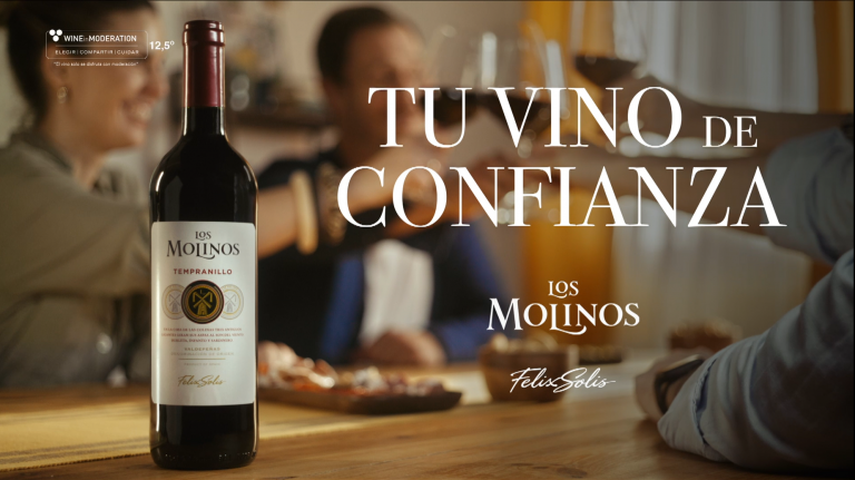 Félix Solís Avantis presenta la nueva campaña publicitaria de su vino “Los Molinos”