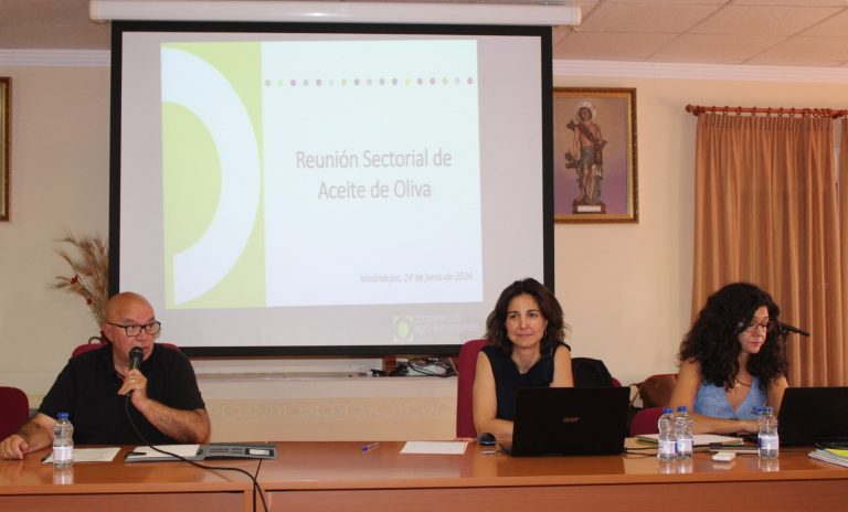 Los productores valoran positivamente la reducción del IVA al 0% del aceite de oliva