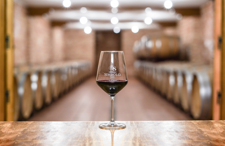 Bodegas Símbolo programa una experiencia completa de enoturismo para 2025
