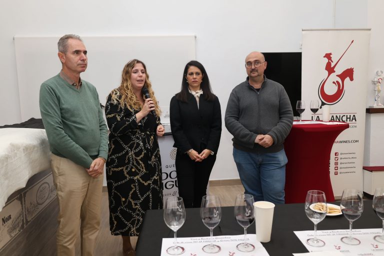 Vinos de La Mancha y Quesos Don Miguel en la cata comentada de las Jornadas de Vino y Bautismo Qervantino
