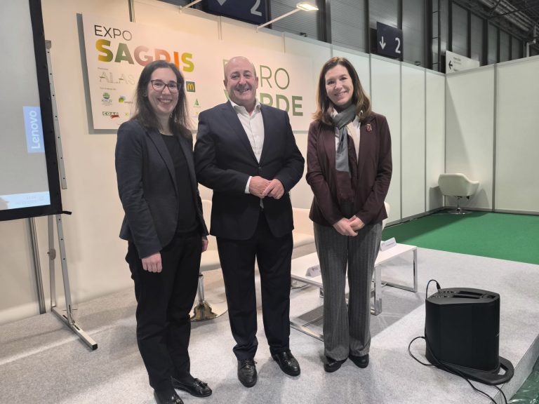 El sector necesita incorporar 22.600 jóvenes para la gestión de explotaciones vitivinícolas