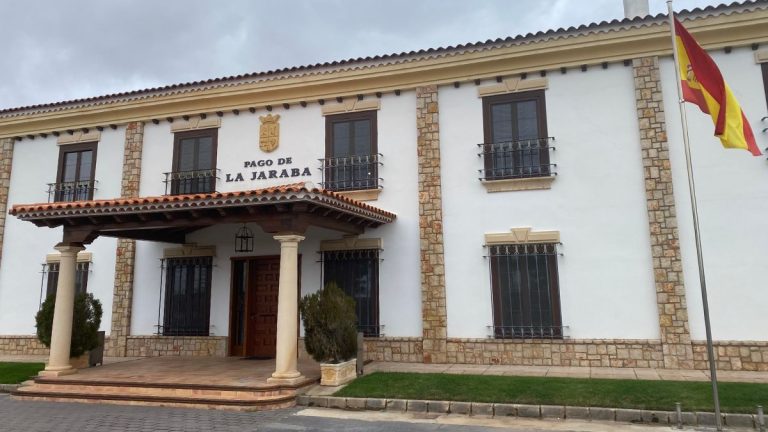 Pago de La Jaraba recibe la visita de la Asociación de Periodistas y Escritores del Vino