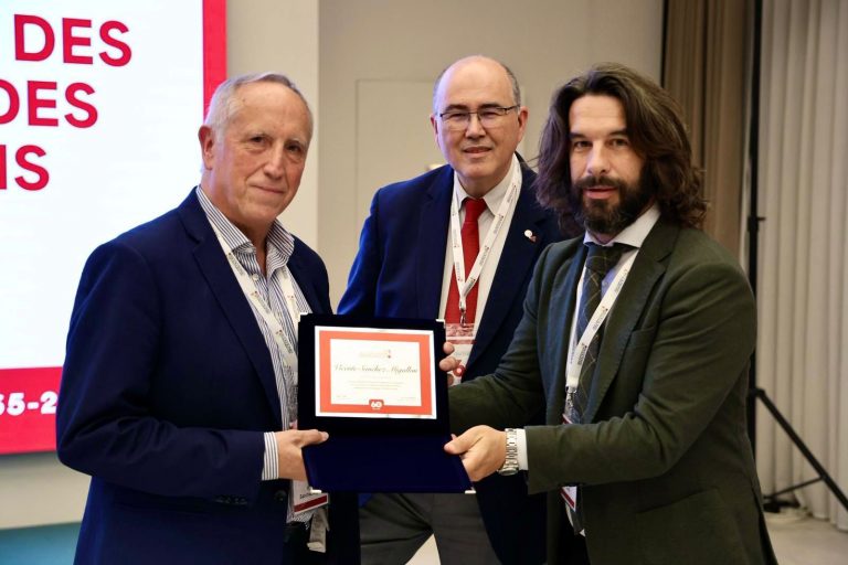 La Unión Internacional de Enólogos reconoce en Milán la trayectoria de Vicente Sánchez-Migallón