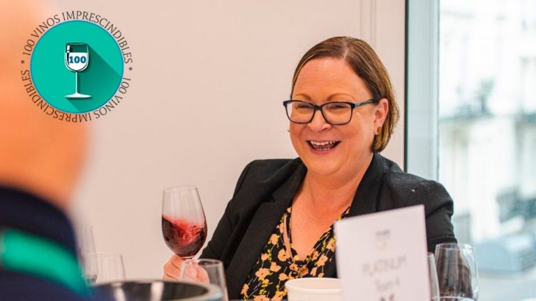 Tomelloso acoge la puesta de largo de los 100 vinos imprescindibles regionales con Beth Willard