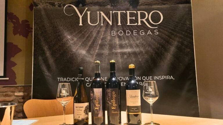 Yuntero protagoniza la primera cata de 2026 de los Jóvenes Amigos del Vino de Valdepeñas