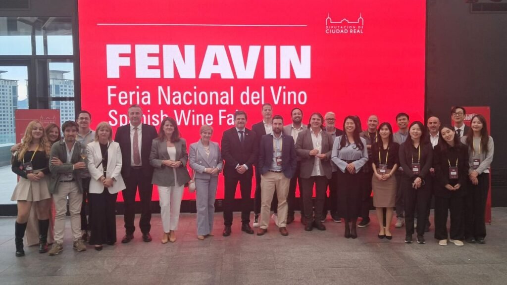 delegación española en la Presentación de FENAVIN en Seúl ante profesionales del sector del vino y medios especializados