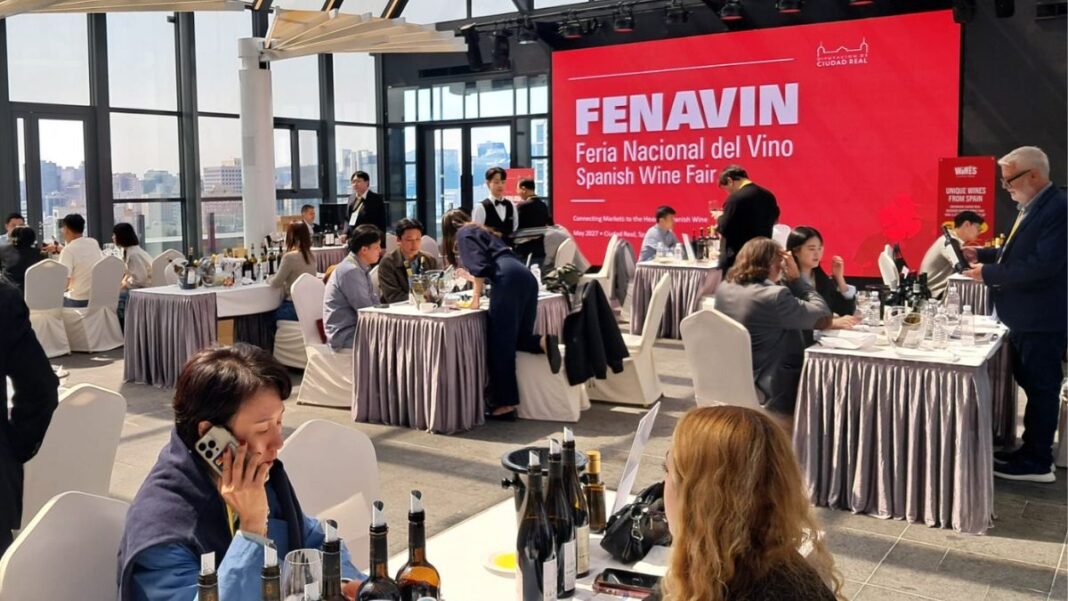Presentación de FENAVIN en Seúl ante profesionales del sector del vino y medios especializados