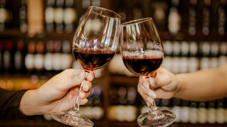 El vino español busca crecer en valor y conectar con nuevos consumidores en un contexto de cambio